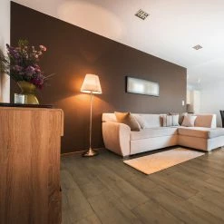 Laminat - Welsh Eiche - 8 mm - V4-Fuge -Baumarkt Verkaufsgeschäft 2638000500 03 1600Wx1600H