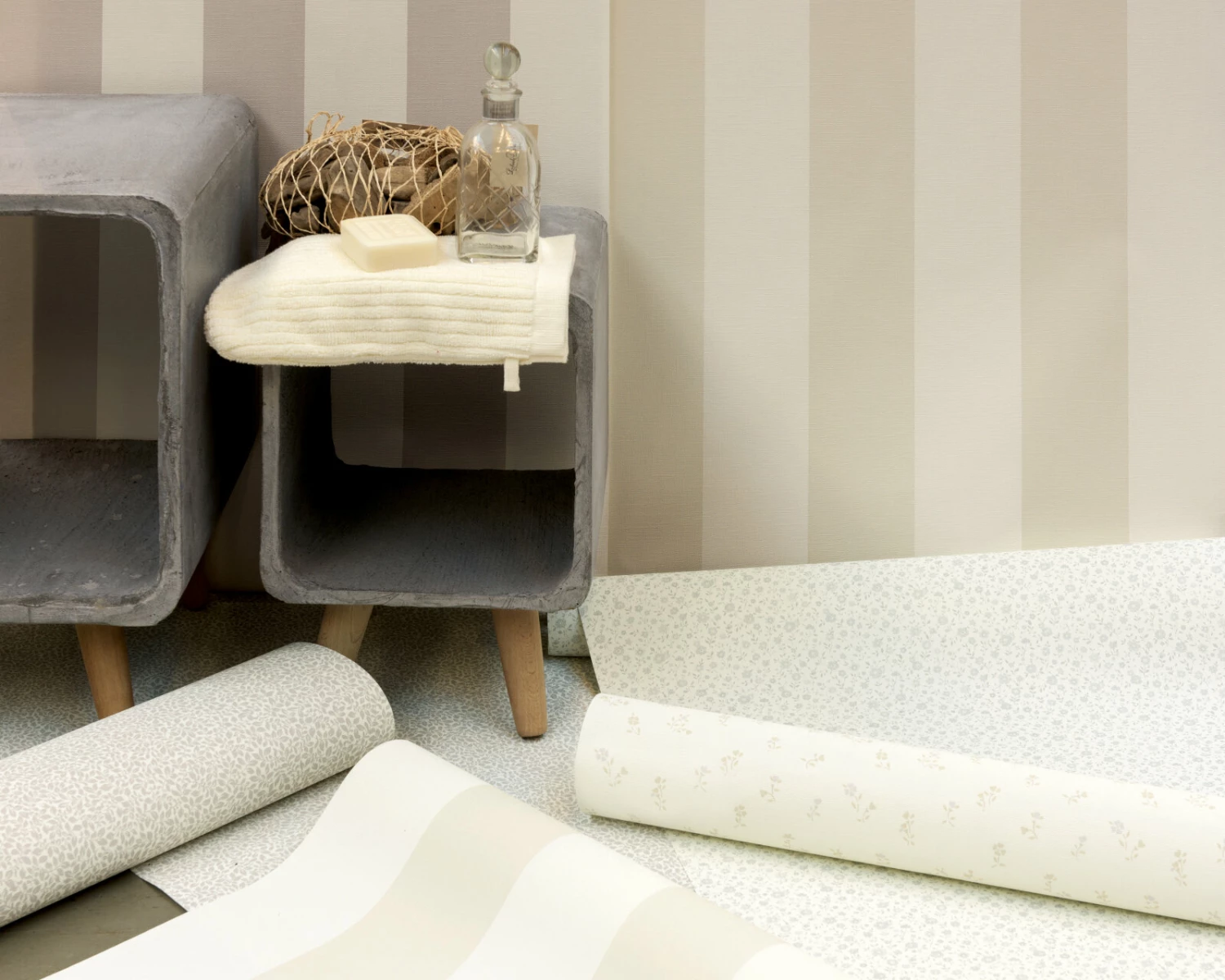 Vliestapete LIBERTE - weiß-grau - gestreift - 10 Meter 3 Vliestapete LIBERTE - weiß-grau - gestreift - 10 Meter – Bild 3