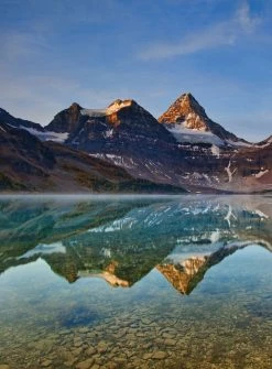 Fototapete DESIGNWALLS 2.0 - braun-blau - Berge - 2,6 Meter