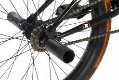 KS Cycling BMX FREESTYLE 20'' 23 CIRCLES - schwarz-orange - Rahmenhöhe 28 cm -Baumarkt Verkaufsgeschäft 9005382700 03 1600Wx1600H